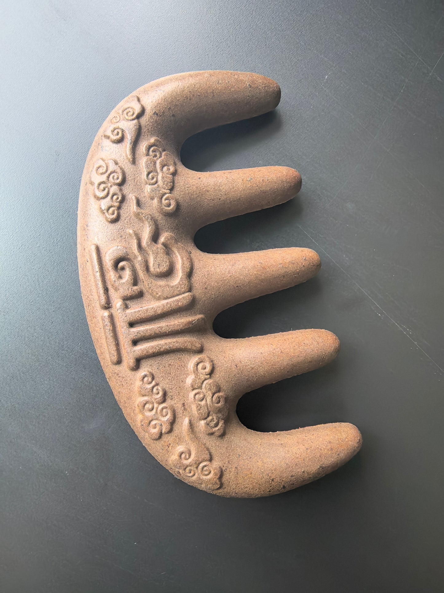 1 Sandalwood Massage Comb 1 Gua Sha 1 Massage stick 2 Massage Hammer